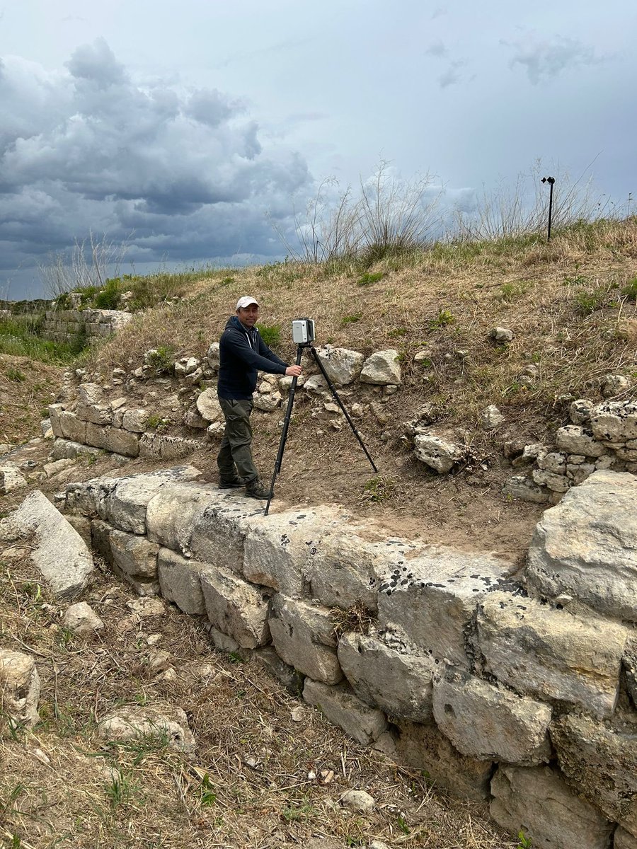 NicolaLercari's tweet photo. The #HADESproject team is back in #Heloros #Sicily for a successful #DigitalArchaeology campaign so far of #3DScanning and #RemoteSensing of the Greek fortifications https://t.co/8BDYtqjIir