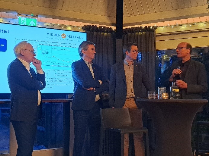 hhdelfland's tweet photo. 'Delfland aan de slag met meer oeverbeschermende constructies' en 'Kringloopcertificaten voor boeren Midden-Delfland’.
Dit en meer lees je in onze nieuwsbrief.
👉https://t.co/CsVGeG1CyB
#NatuurvriendelijkeOevers #Oeverbescherming #GroeneKlimaatpleinen #Kringloopboeren https://t.co/NMJaw9IiiT
