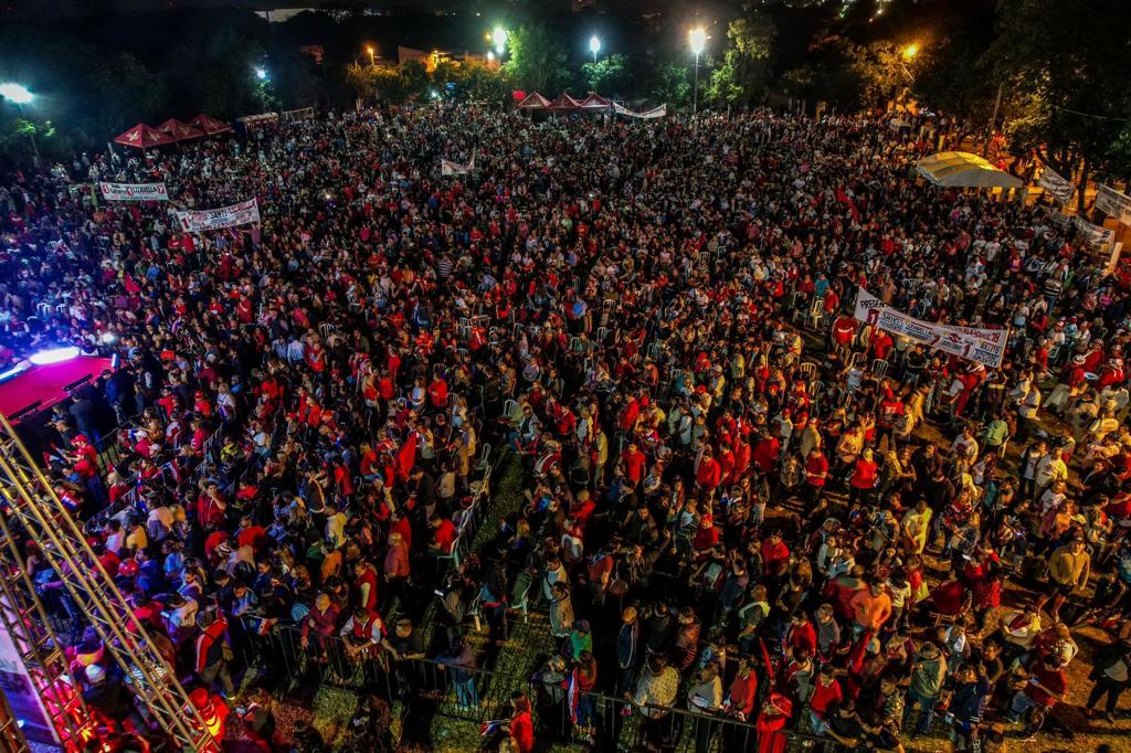 raulatorre's tweet photo. ¡GRACIAS! Gracias por tanto apoyo. Gracias por tanto fervor. Gracias por tanta confianza. Hermoso y emotivo cierre de campaña en Capital. Pronto #VamosAEstarMejor. #SantiPresidente #Lista1 #RaulLatorreDiputado #Opcion1 #LizaSenadora https://t.co/eHdLuM0dxm