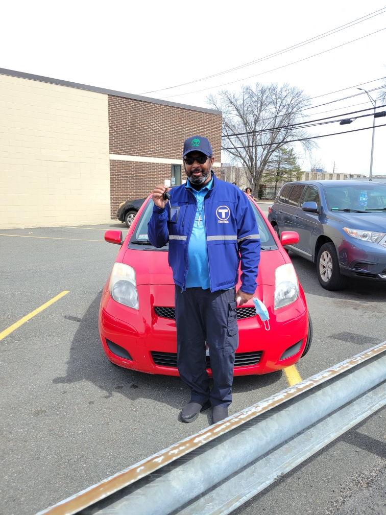 DavidCifarelli's tweet photo. Good News Garage hooked Alton from Arlington up with a new ride that will help him see his mother "as soon as possible" and make sure he can get home safely after working the late shift 🚗 Read more in the story below #DailyVoice (📸: @GoodNewsGarage)  https://t.co/NVCQtcF7xV https://t.co/BVRZ2sY9BR