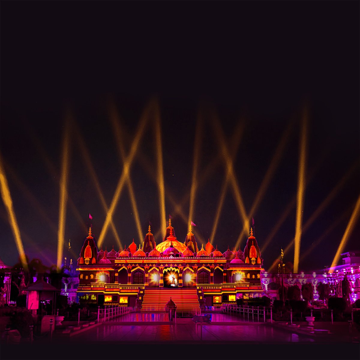 TheKnownsense's tweet photo. Projection Mapping Show for Shree Narnarayandev Dvishatabdi Mahotsav at Shree Swaminarayan Mandir, Bhuj is live now!

#projectionmapping #swaminarayantemple #bhuj #itstheknownsense https://t.co/G72X0lF69O
