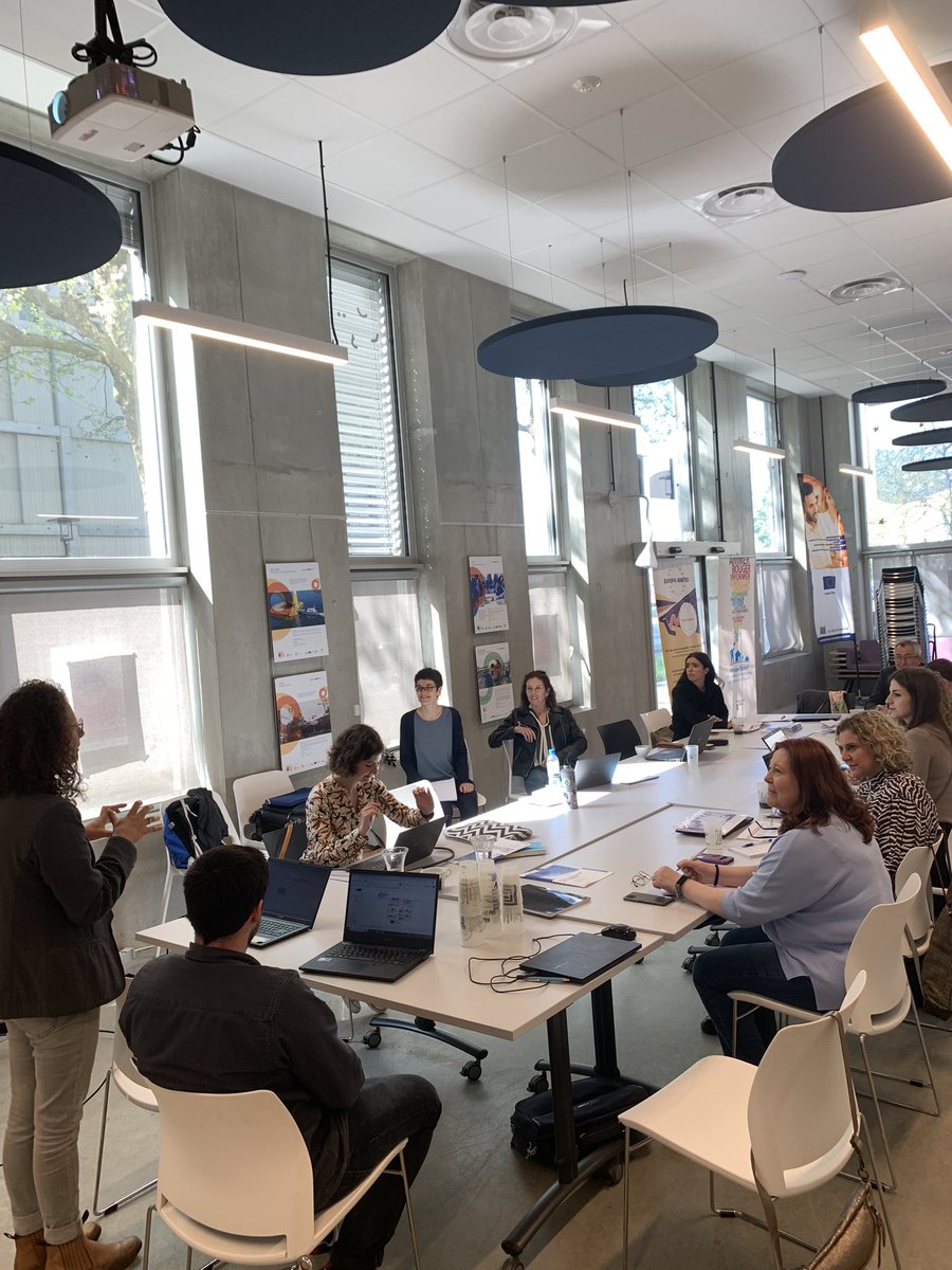 v_bustreel's tweet photo. #International 🇪🇺@Agefiph_ aux côtés des partenaires du projet européen #Decid-E porté par l'ONG 🇪🇸 @COCEMFE, @ZeroChomeurLD rt @apfhandicap en visite apprenante centrée sur les questions d'#inclusion et de #handicap au milieu de l'#emploi 👉 rôles et missions respectives https://t.co/gWhAhv2H9c