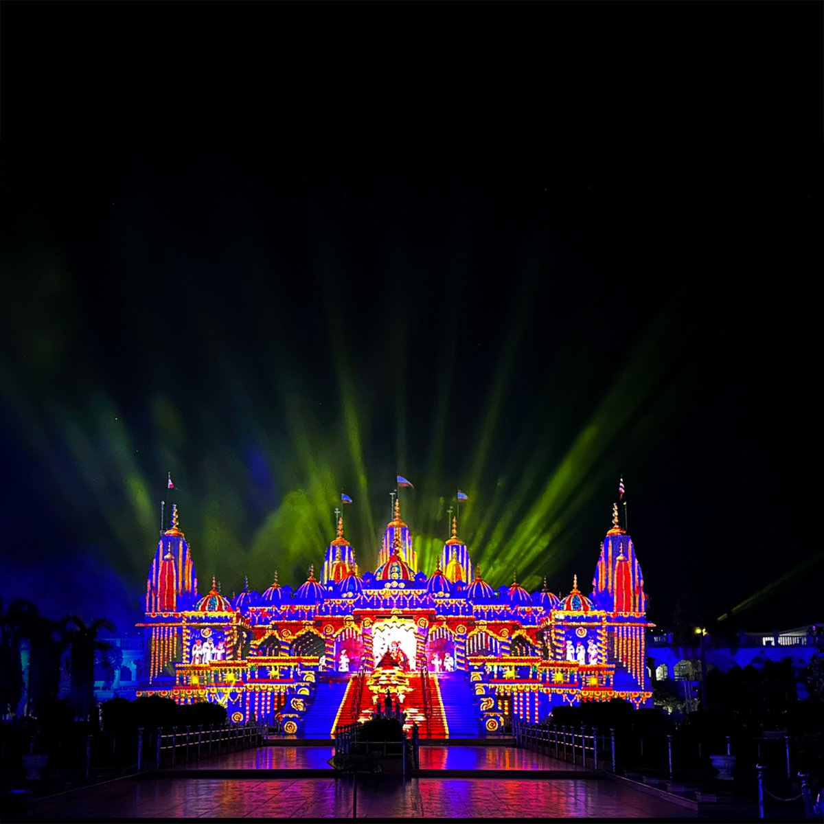 TheKnownsense's tweet photo. Commissioned by: Swaminarayan Bhuj Mandir
Voice over artists: Chirag Tripathi
Visualization, Graphic Design; Imaginative Creation: @TheKnownsense
Technical Direction, Realization at site &amp; Hardware Support: Ananta Lights (Ahmedabad)
Spiritual Guidance: Khimji Bhagat (Bhuj Mandir) https://t.co/HA91mAOLBn