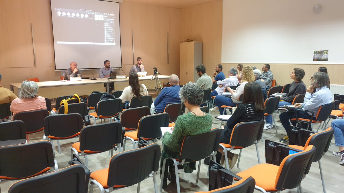 CETEMAS's tweet photo. Seguimos con  la Reunión del GT nacional de #MejoraGenetica del género #Pinus 🌲🌳
Hoy discusión y previsión de acciones a corto y medio plazo en el marco del Plan Nacional de Mejora Genética #Forestal #PNM: 
➡️Posibles ensayos, Fenotipado y genotipado, objetivos de mejora. https://t.co/bl3Rgzoagx