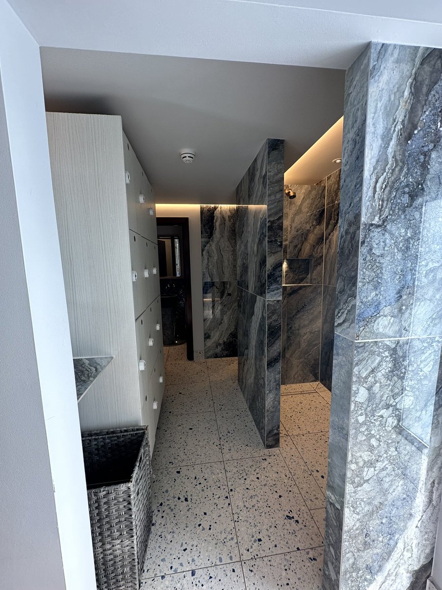 Our spa changing rooms has  received some well deserved TLC🚿

Take a look at the refurb… 📸