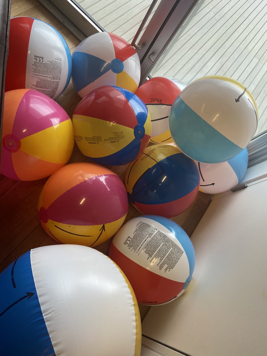 DaveFishPI's tweet photo. Part of #GoPhysics @Perimeter is doing General Relativity on beach balls. Awesome stuff! https://t.co/nfYIFyGa9w
