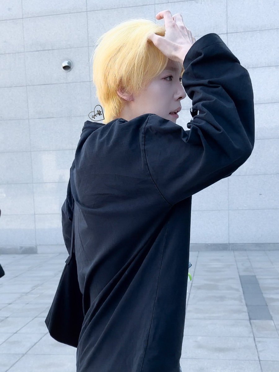 릴리💙 tweet media