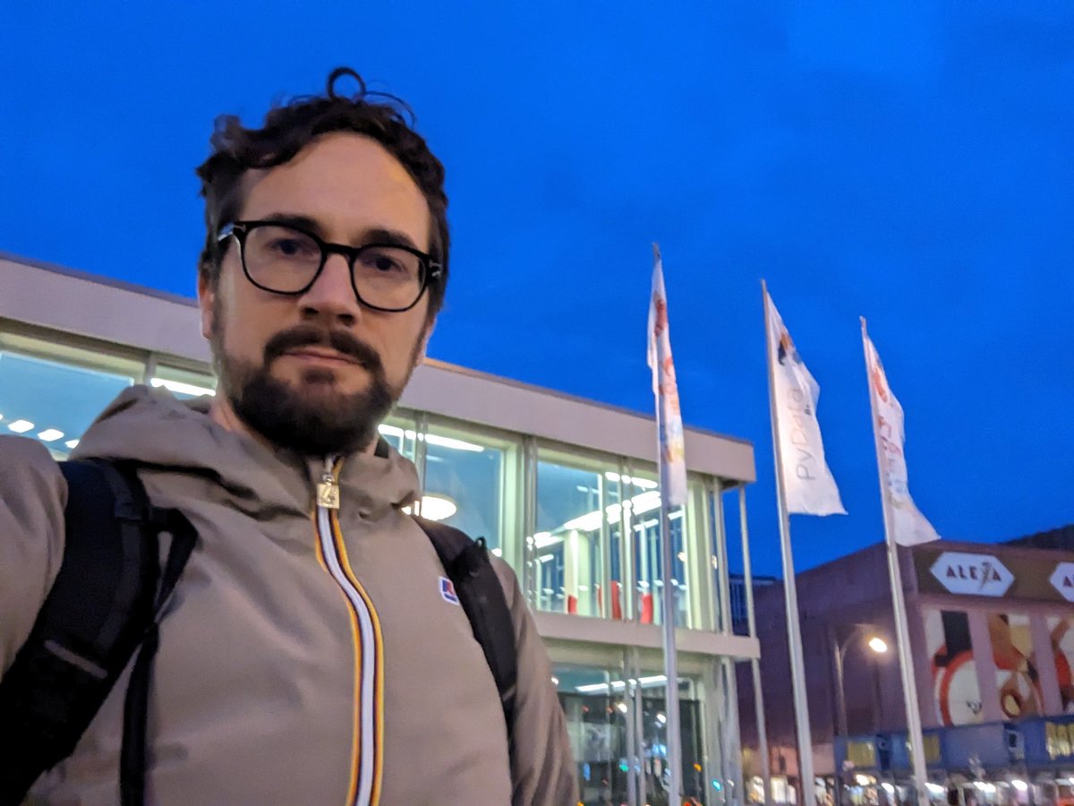 pauloxnet's tweet image. My PyCon DE 2023 finished last night with the social event which took place directly in the Berlin Congress Center 🇩🇪
I met a Pythonista again after 10 years and met new ones 🐍
Thanks for the hospitality Berlin 🙏
Goodbye 👋
#PythonSpeakingTour #PyConDE #PyCon
CC @PyConDE