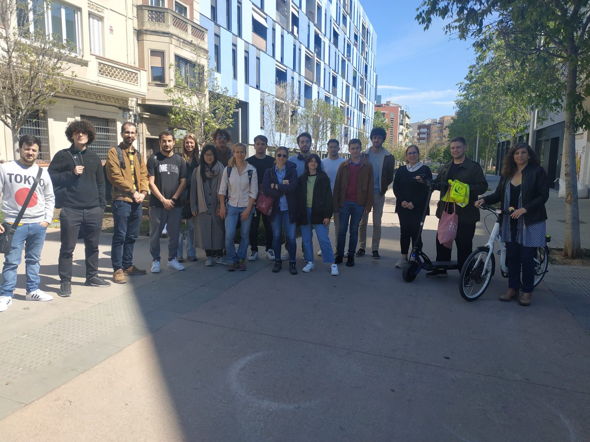 MonicaAguilarIg's tweet photo. The Master in Urban Mobility of @la_UPC supported by @EITUrbanMob has visited the Poblenou superblok guided by @silviacasorran, councillor from the “Ecology, Urban Planning and Mobility Area” of the Barcelona City Hall
https://t.co/KsQGvUyT86
@FSoriguera @ElisaSayrol @Maerbcn
⬇️ https://t.co/zP1r9lCvRy