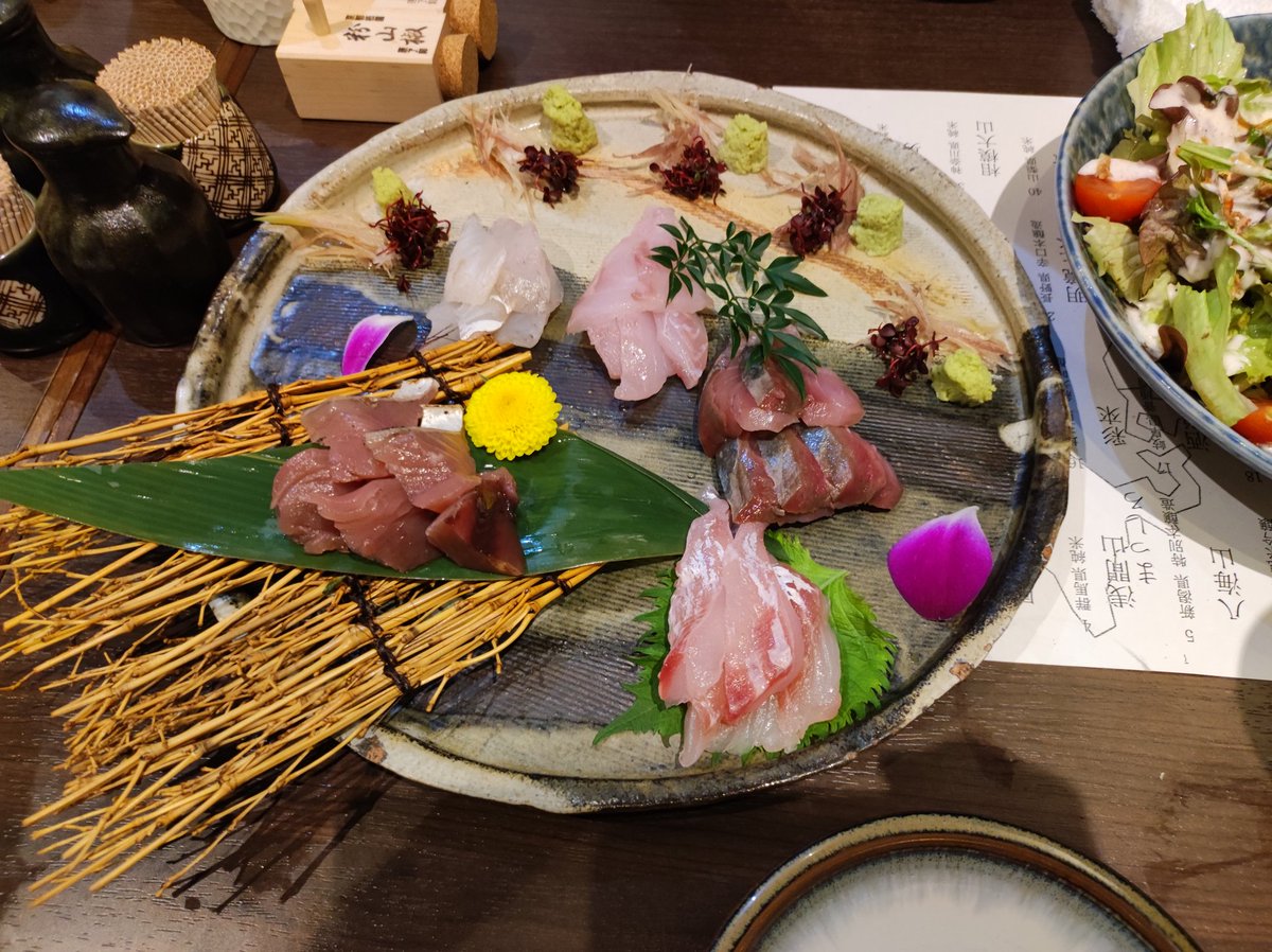 Tomato8150's tweet photo. 夜は会社出費の飲み会でした😋 https://t.co/CsdBlxx9dQ