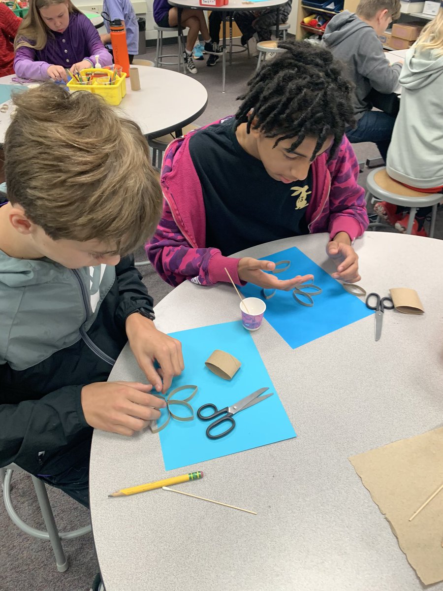 HayfieldesSTEM's tweet photo. Upcycling in honor of Earth Day. https://t.co/R3lFXICtcc