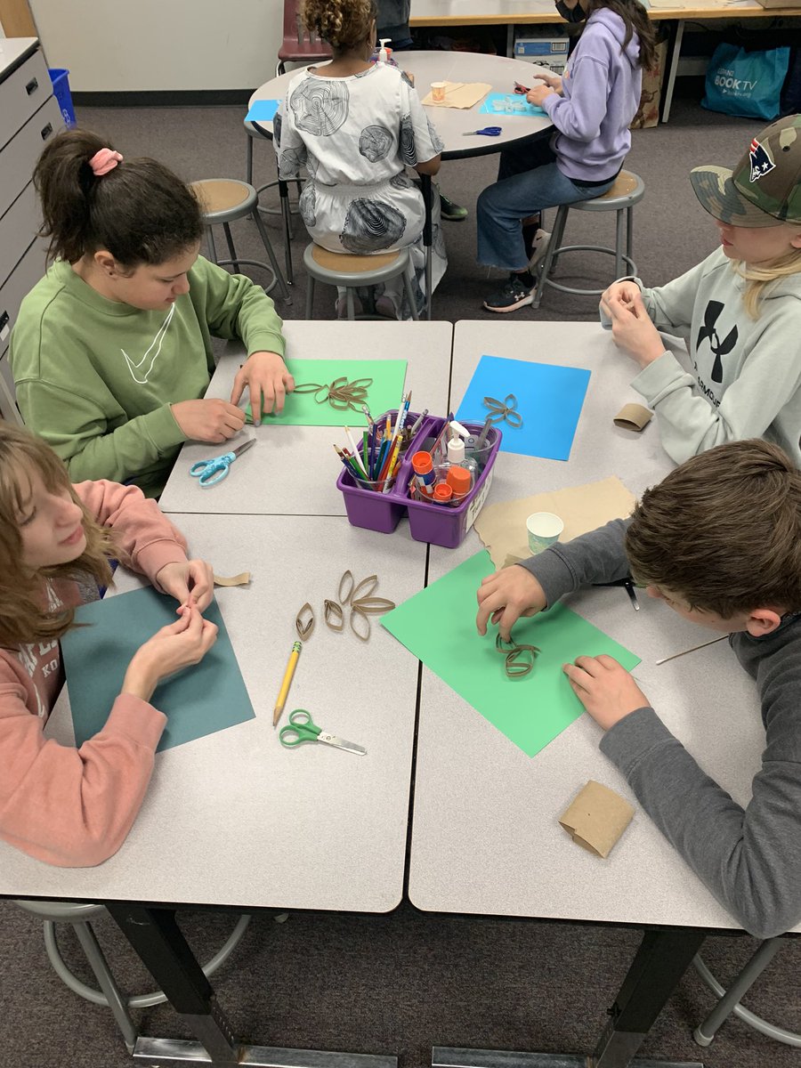 HayfieldesSTEM's tweet photo. Upcycling in honor of Earth Day. https://t.co/R3lFXICtcc