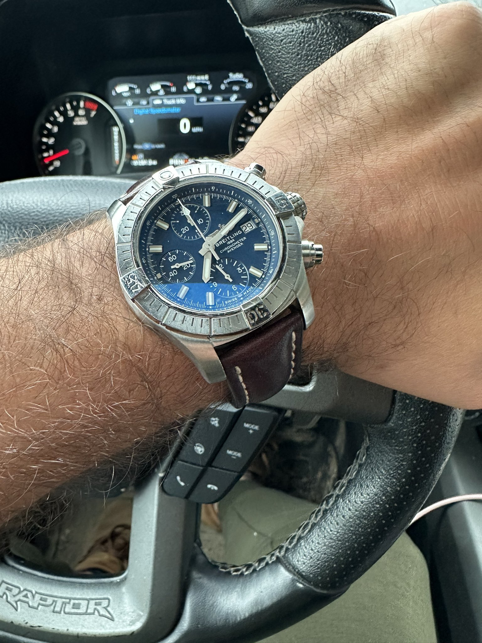 Breitling chrono avenger shop blood diamond
