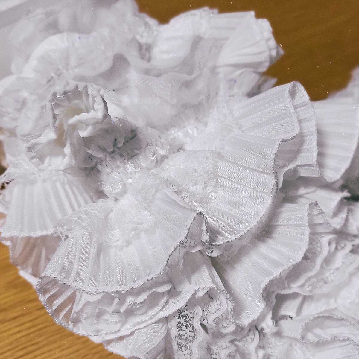 슈가 로즈 드레스 제작이 막바지 작업에 들어갔습니다 🙋🏻‍♀️ 이번 주 토요일 즈음부터 순차적으로 발송될 예정입니다 🫶🏻 꼼꼼히 만들고 검수하여 보내드리겠습니다 😆