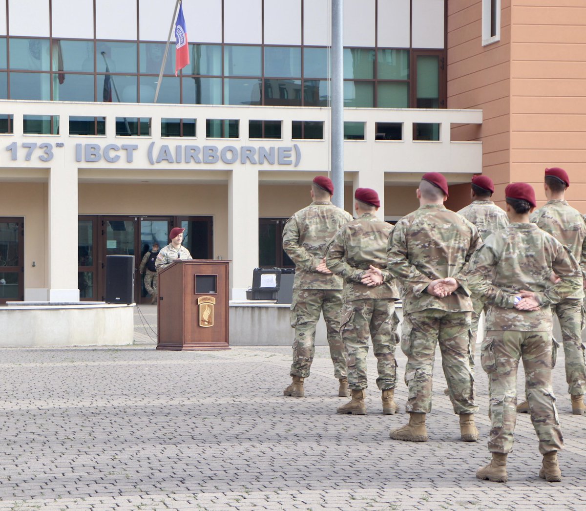 173rdAbnBde's tweet photo. #Welcome to the Herdโผ๏ธ
Today we welcomed new #SkySoldiers ๐ช to our family by adding #173rd patches to their shoulders.
Letโs hear it for our newest #paratroopers ๐๐๐
@USArmy ๐ธ by 2nd Lt. Anh Tran
#StrongerTogether #BeAllYouCanBe #BeASkySoldier #CultureOfAwesomeness https://t.co/3oi6iHr6vw