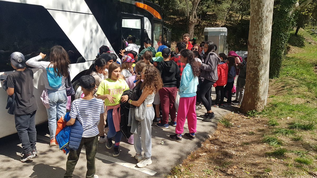 escolaelshorts's tweet photo. Acabem les nostres colònies havent gaudit d'uns dies fantàstics plens d'activitats i aventures.
#colonies
#elcollell
#natura https://t.co/RiZx2v1Ke9