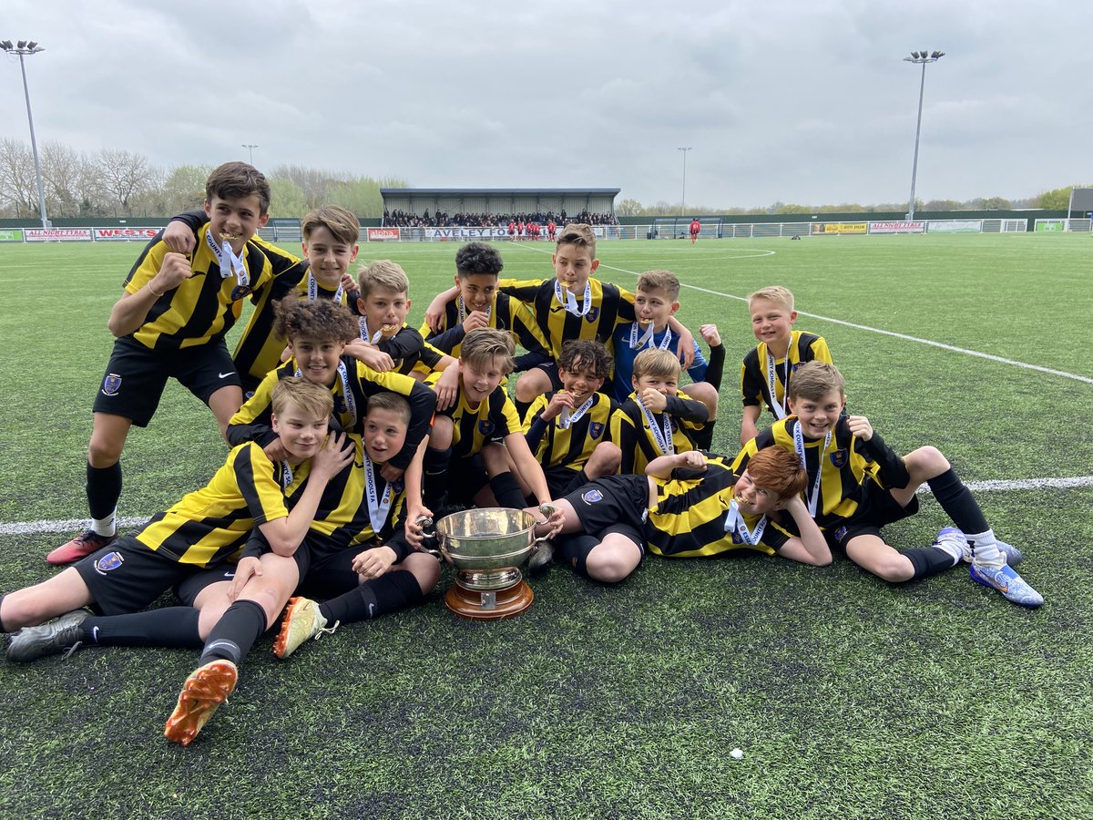 SHSPEDEPT1's tweet image. Another brilliant performance from our Year 7 boys to win the @EssexSchoolsFA 🏆  title  (Jude  2,  Ethan  C  3).  Next job, the National Cup title! #SHSFootball #TEAM