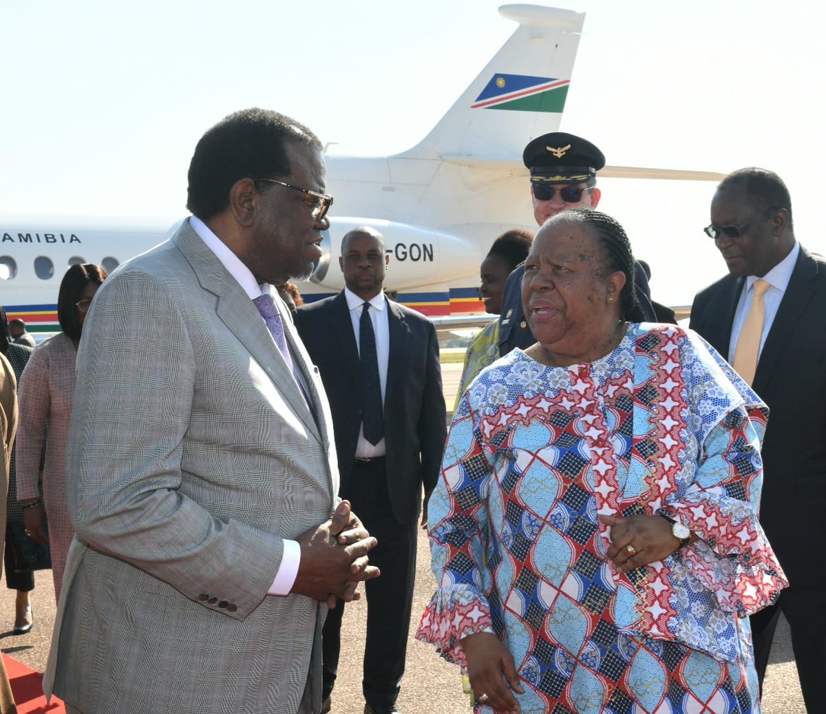 KhayaJames's tweet photo. Namibian President Hage Geingob has arrived in South Africa at the Waterkloof Airforce in Pretoria ahead of the state visit where he will be hosted by South African President Cyril Ramaphosa. Here's Geingob is welcomed by Min. Pandor. #sabcnews #SANamibia https://t.co/6BoChztruq