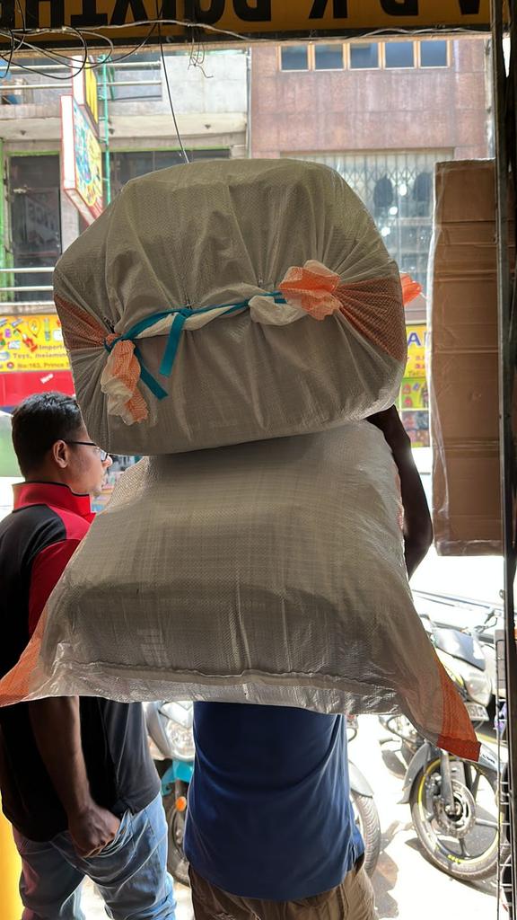 අද දින පාසල් බෑග් 62ක් හා රුපියල් 24000ක් වටිනා DSI voucher ලැබුණා... ස්තූතියි සහයෝගය දුන් ඔබ සැමට... <a href="/crewforshoots/">CrewForShoots</a> අයියේ ඔයාටත් බොහොමත්ම ස්තූතියි  🙏🙏🙏🙏