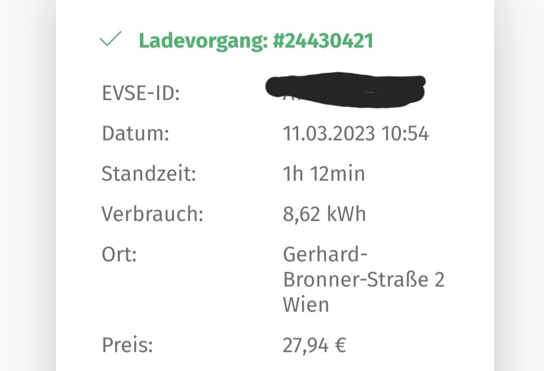 PeterKonditor's tweet photo. Hallo @WienEnergie , €3,24 für 1kW ist ein bisserl viel? Komischer Tarif bei einer normalen 11kW Ladesäule. Euer Support sagt die Rechnung ist in Ordnung so.

Also ist das jetzt euer Kundendienst? Ein offensichtlich falsch gewählter Tarif mit einem "Das passt so" abspeisen?Cool. https://t.co/WfX69csz7q