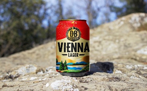 KRentchler's tweet photo. @dbbrewingco recently debuted a new look of their award-winning Vienna Lager and a partnership with @BRAFB. 6-pack sales of Vienna Lager will fund the Culturally Familiar Foods Initiative, covering 25 counties &amp; 8 cities in VA. Cheers to an amazing initiative! https://t.co/exThKEtHD8