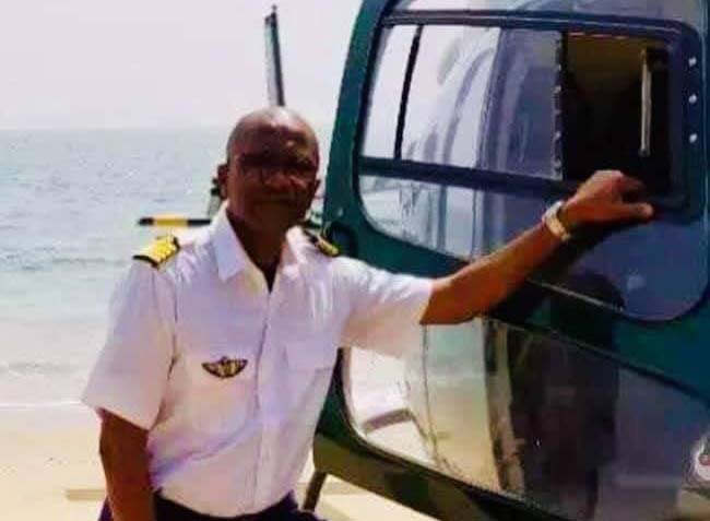 Sounds and comments following an article by @guinee360 on the crash of a helicopter off the coast of #Conakry. The intention was in no way to undermine social peace by saying that it is a presidential helicopter. My little precision. #Guinea 1/6 https://t.co/OWrB6eeF5e https://t.co/nG9bsymCvh