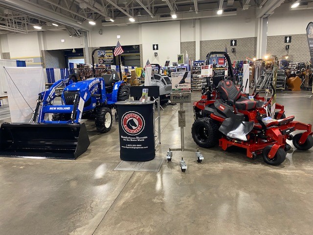 EquineSavings's tweet photo. We had such a fabulous time at the Midwest Horse Fair! Everyone loved seeing the equipment and the horses. Thank you to everyone who helped us and we are already looking forward to next year! π·
#newholland #exmarkmowers #toro #mowers #tractors #ThorTurf https://t.co/ahM8edF7lf