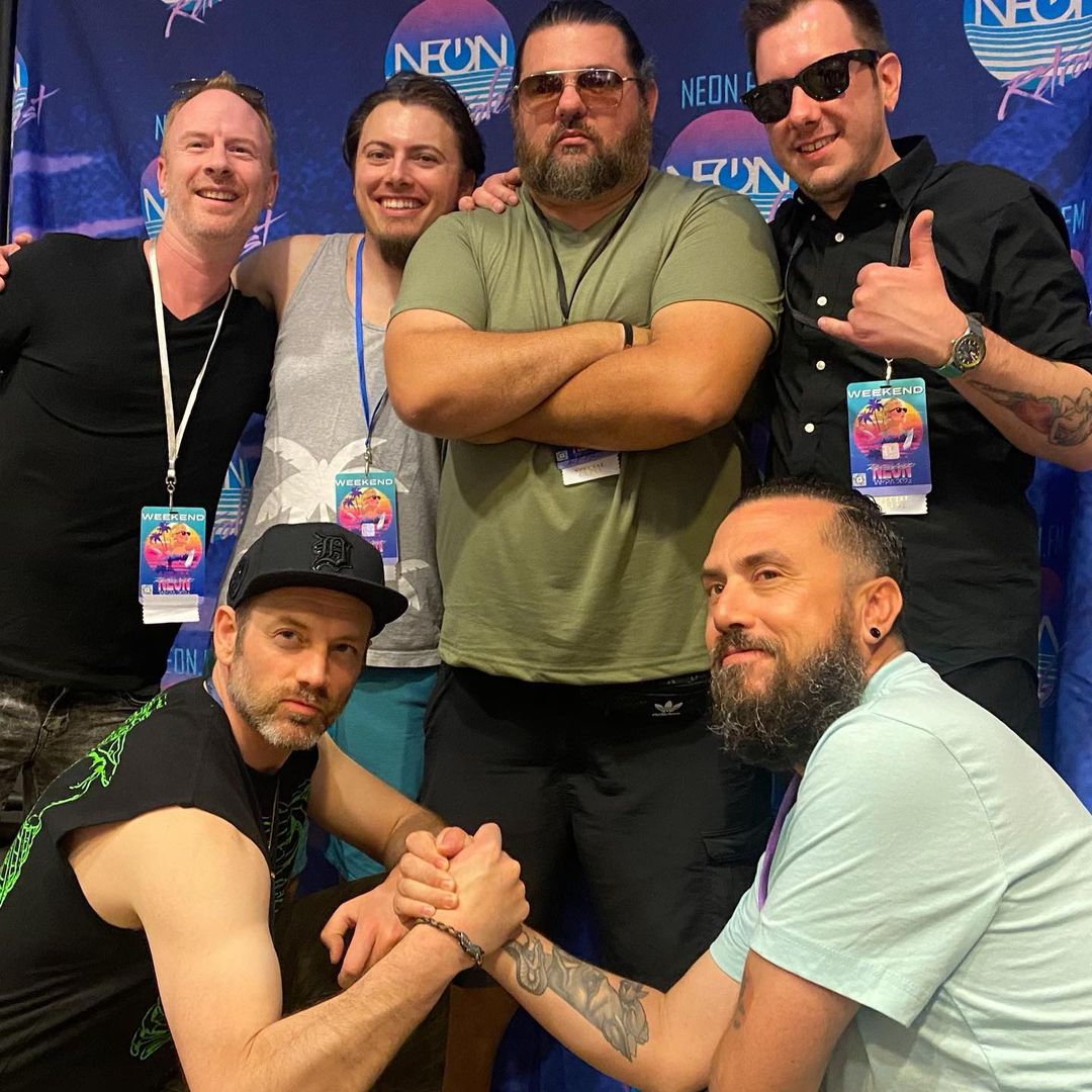 Starfarerยฎ (@starfarermusic) on Twitter photo Jeez how much talent can you fit in one photo ๐ฅต #NEONretrofest <a href="/Syst3mGlitch/">Syst3m Glitch</a> <a href="/betamaxx80s/">Betamaxx</a> <a href="/Phaserland/">Phaserland</a> <a href="/maxoverdrive86/">maxoverdrive1986</a> <a href="/ACPTRACKS/">A C P P R O</a> Jeez how much talent can you fit in one photo ๐ฅต #NEONretrofest <a href="/Syst3mGlitch/">Syst3m Glitch</a> <a href="/betamaxx80s/">Betamaxx</a> <a href="/Phaserland/">Phaserland</a> <a href="/maxoverdrive86/">maxoverdrive1986</a> <a href="/ACPTRACKS/">A C P P R O</a>