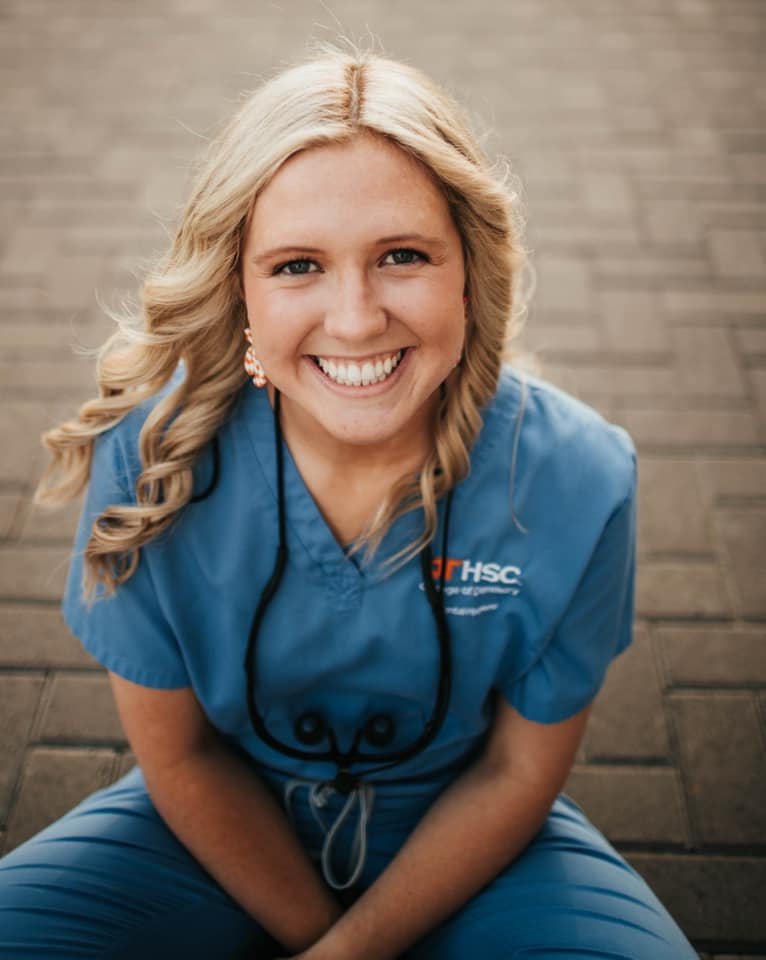 TCSchools_'s tweet photo. Autumn Cooper is a 2018 @TCSchools_ graduate who went on to attend the University of Tennessee Health Science and is a now a Dental Hygienist at Higginbotham Family Dental. Way to go, Autumn! More #endlesspossibilities https://t.co/MM6j3tkZ5X