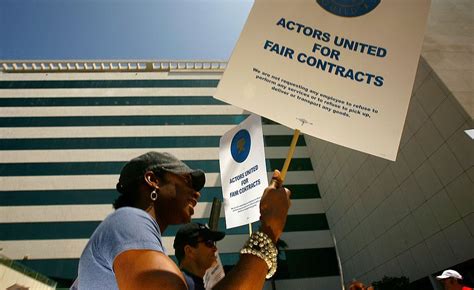 Writers Guild members vote to authorize strike by record margin - mailchi.mp/actorshabitat/…