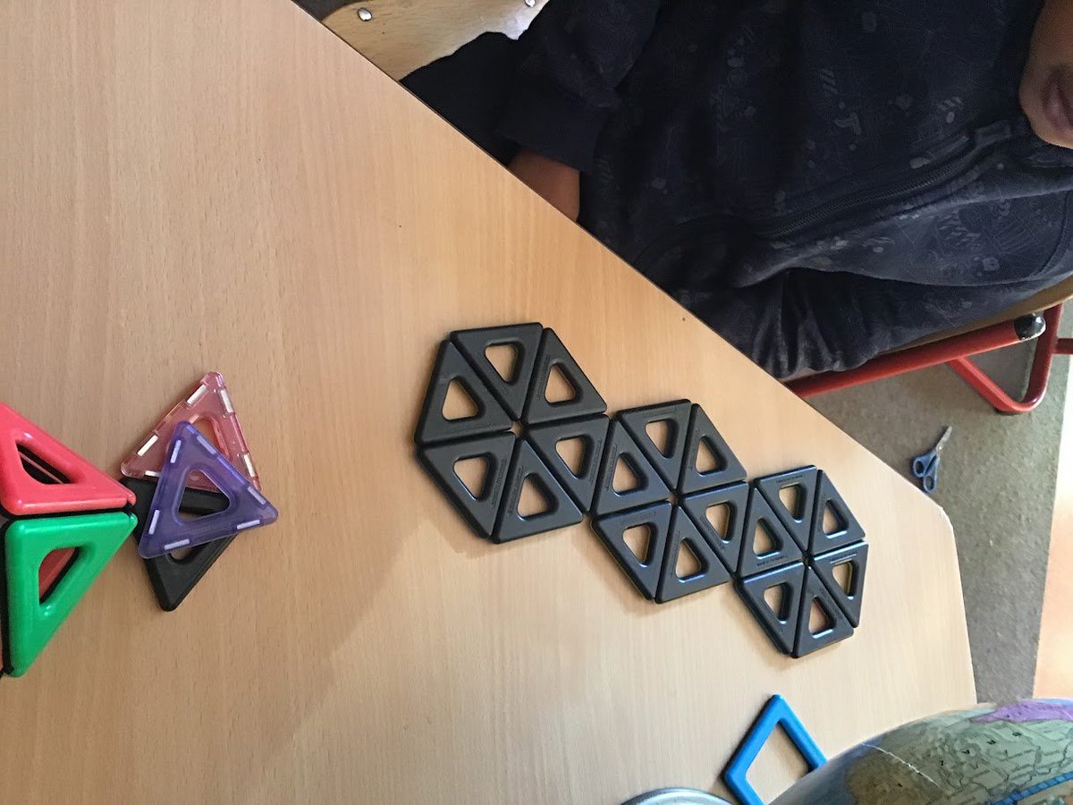 Simon_Gregg's tweet photo. Making new shapes #Polydron https://t.co/HFOitzXfOq