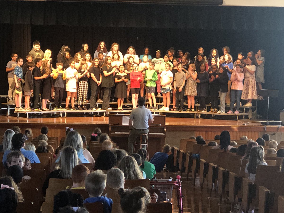 StathamElem's tweet photo. Our 4th and 5th Grade Chorus members are warming up for tomorrow’s Chorus Concert. We hope you can join us tomorrow at 7:00pm!
#WildcatPride #ConnectingattheCore ❤️🖤 https://t.co/gqdT1A9YwR