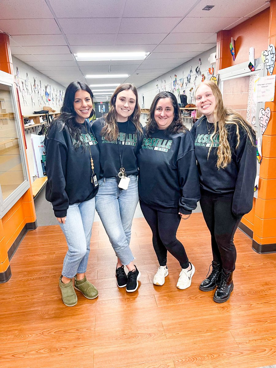 briennekelly's tweet photo. #ProudToBeD12 #WeLoveSpiritWear https://t.co/6L2UoLfCV0