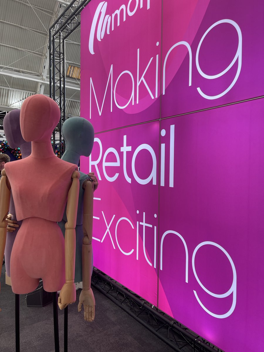 morplan_ltd's tweet photo. We've got a few hours left at the @VMDisplayShow - so if you haven't had the chance to talk with us person about what we can offer, find us on stand F7 at the Business Design Centre. Get your free ticket here: https://t.co/OIYSGO5fDP ❤️ #morplan #vm #visualmerchandising https://t.co/hIY652In20