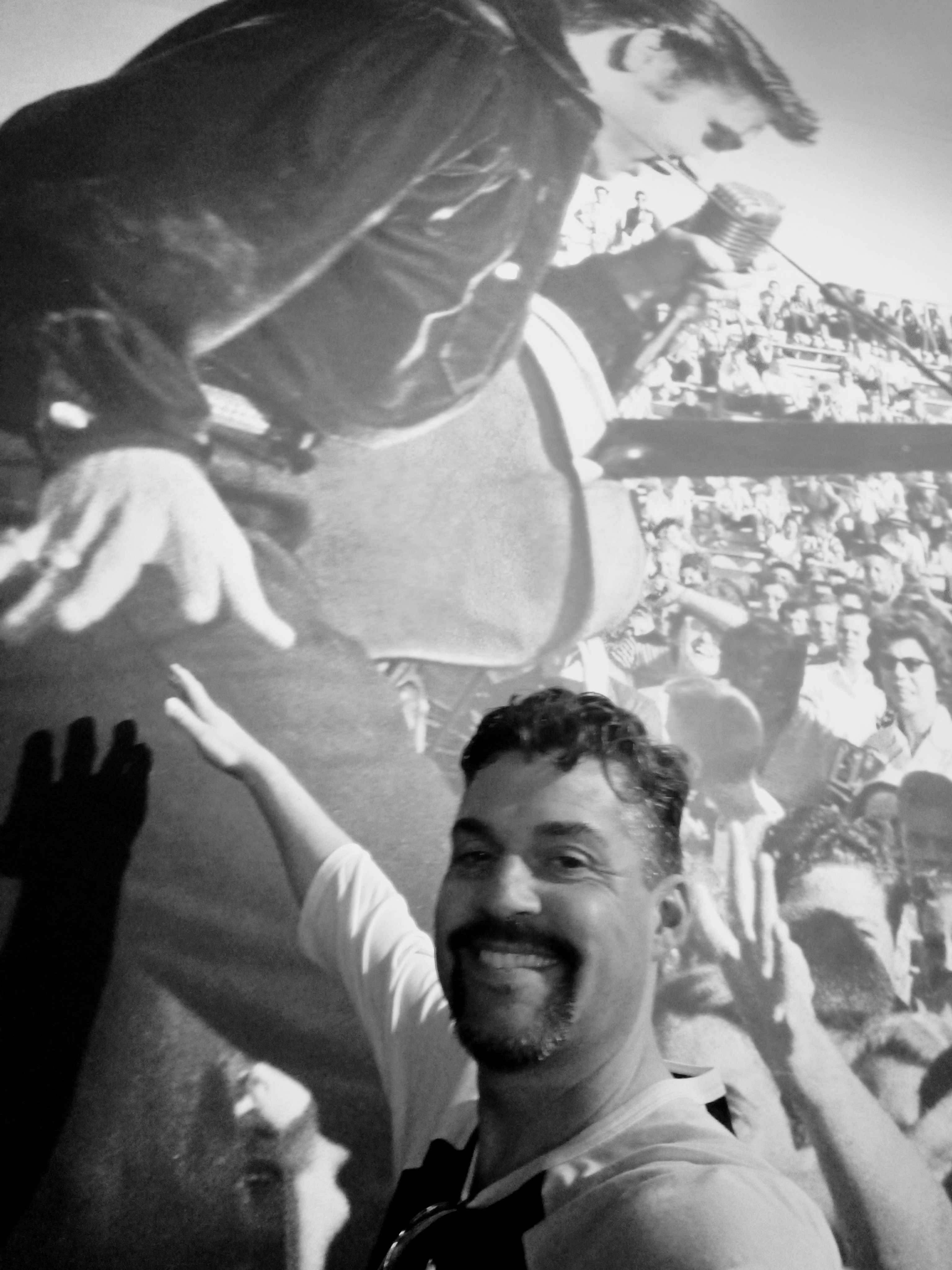 Gabriel Benson (gq007ia) / Twitter