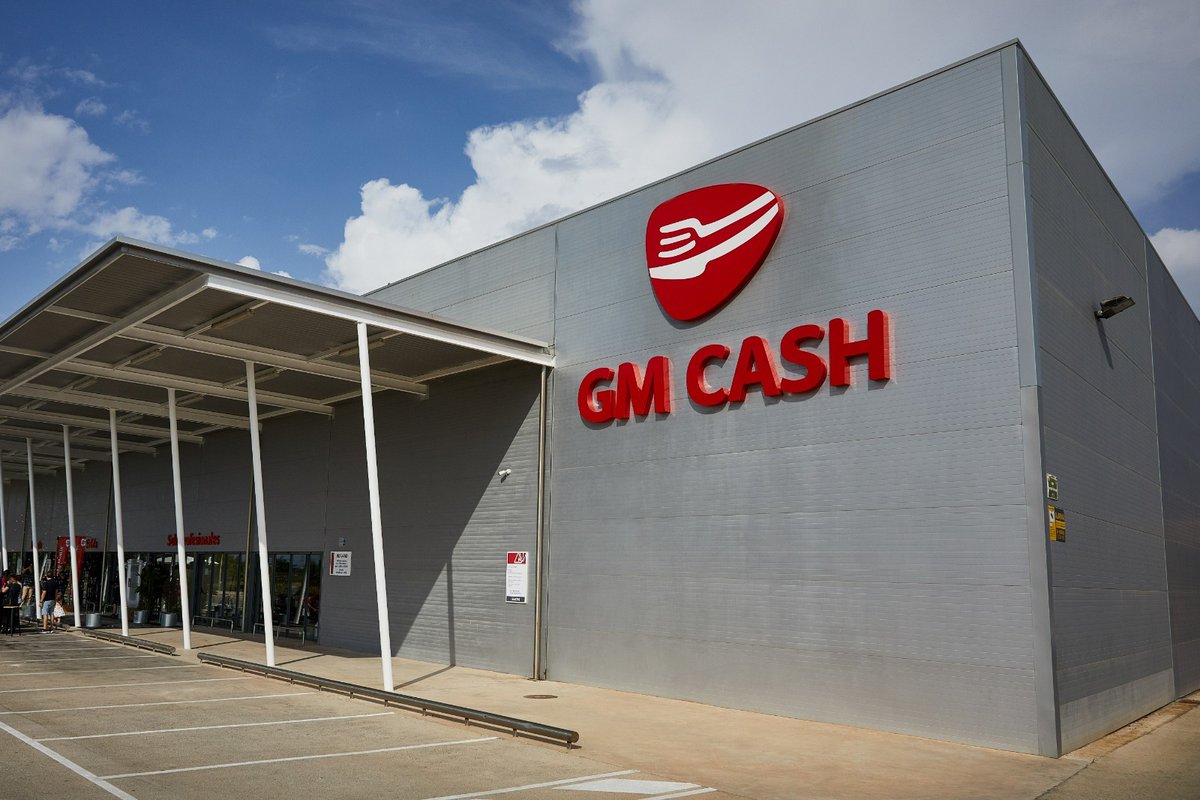 transgourmet_es's tweet photo. 🔊 @transgourmet_es ejecuta la compra de los inmuebles de 35 Gm Cash históricos. 💪🏽

Esta operación es una clara muestra de la apuesta del accionista por consolidar y desarrollar el proyecto en España. ✅

#Seguimoscreciendo

👉🏻 https://t.co/USMZCHgxKS https://t.co/AFBDBZ74wV