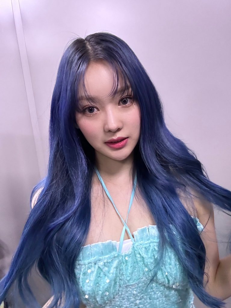 NOV072018's tweet photo. 230419 | PM KST 🐱💌 https://t.co/aFZptJScaC