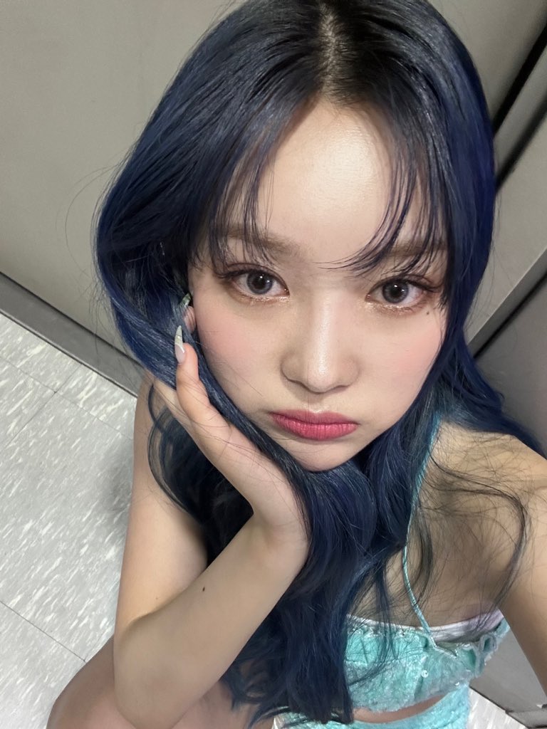 NOV072018's tweet photo. 230419 | PM KST 🐱💌 https://t.co/aFZptJScaC