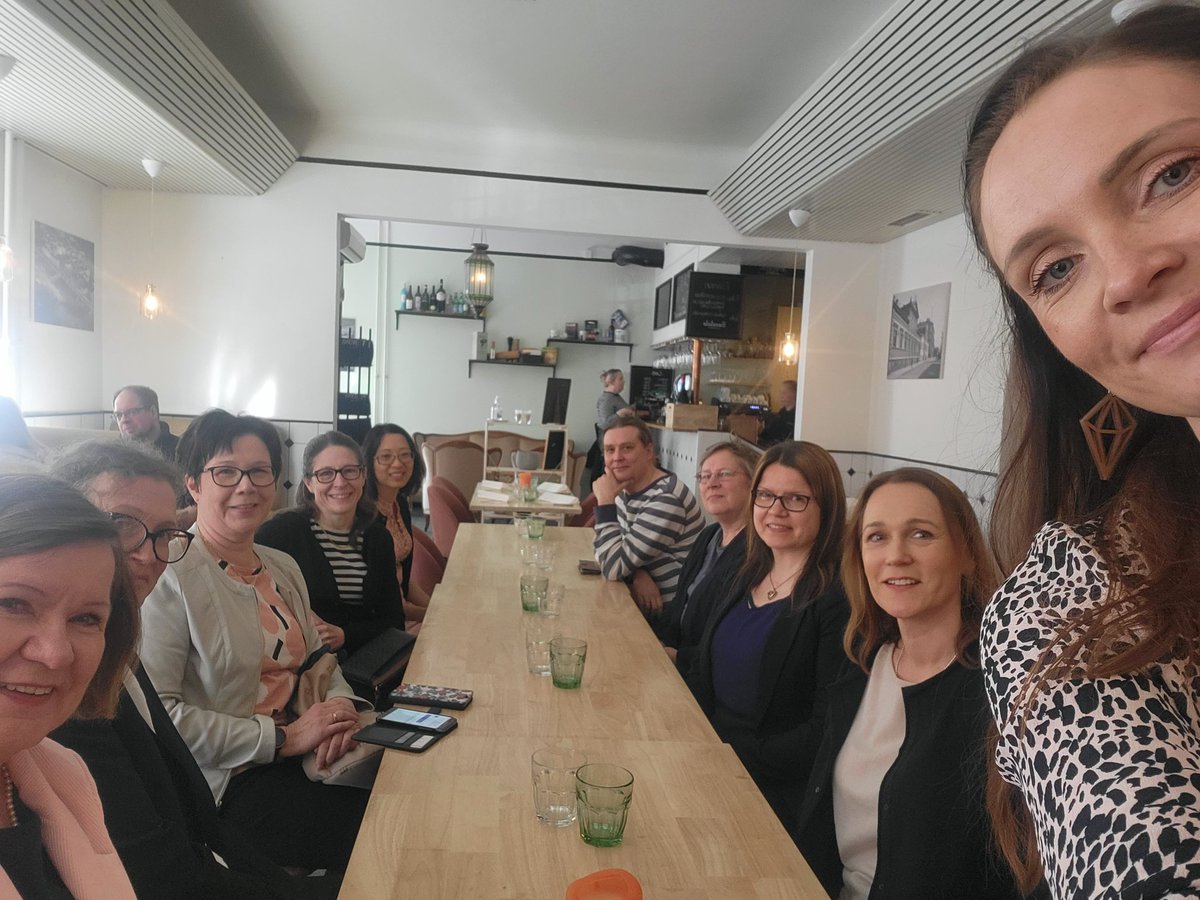 #tutkimus #jatko-opinnot Antoisa Sote Tiedonhallinnan prekonferenssi @tieteidentalo <a href="/millarosenlund/">Milla Rosenlund</a> <a href="/ulla_mari/">Ulla-Mari Blomgren</a>  <a href="/mikkohuo/">Mikko Huovila @mikkohuo.bsky.social</a> @tiha_uef @uef_stj