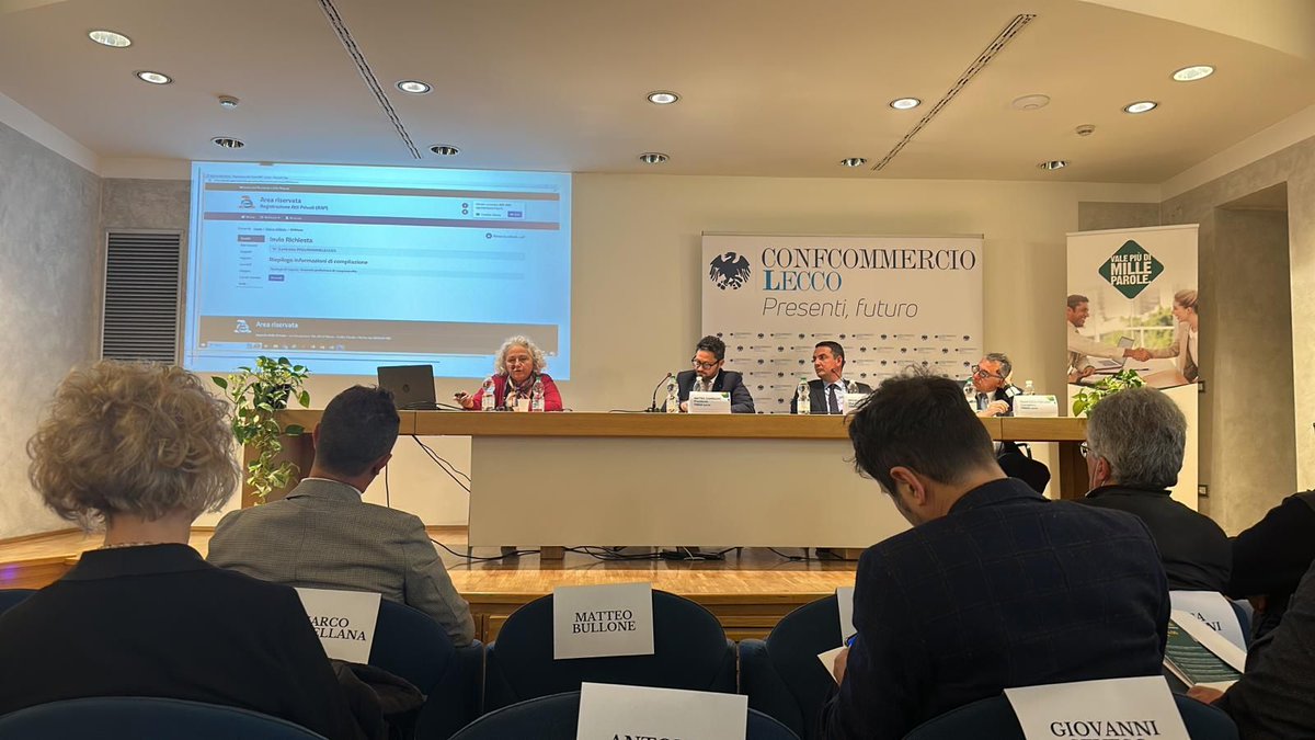 comofimaa's tweet photo. Presentazione del listino di Lecco 2023 #fimaacomo presente https://t.co/5V55yRi2sJ
