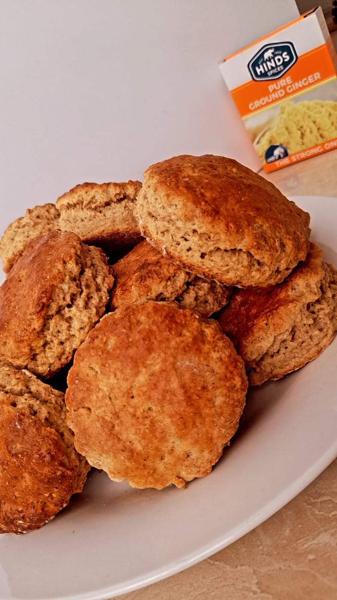 GINGER SCONES RECIPE

INGREDIENTS 
125g of cold Rama margarine 
3 cups of flour
1 tbsp of cinnamon 

#lscookingandbaking #Kairo #Annie #RHODurban #Bongz #Sorisha #Wits #Mrwest #Slee #NedbankPrivateClients #Excel #Zimbabwean #Cartier #JayVonne