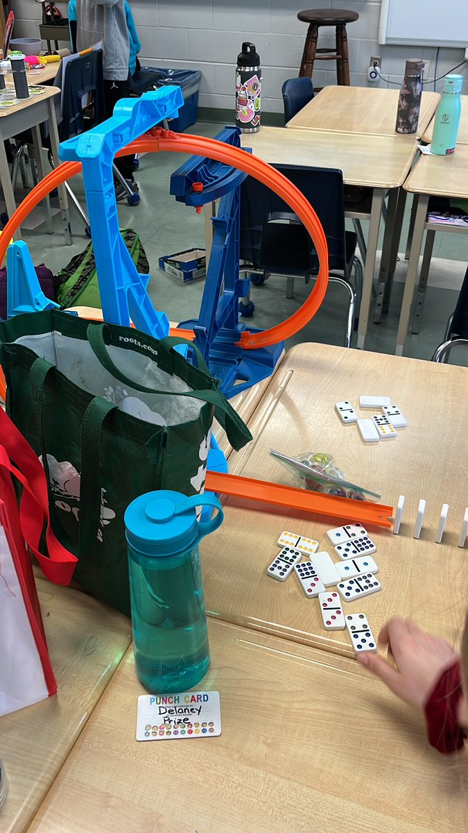 TrudeauKate's tweet photo. Science in the works!  What could be happening in 5T?? Check back for our final results!! @LambethPS1 https://t.co/a0ejr9lCzJ