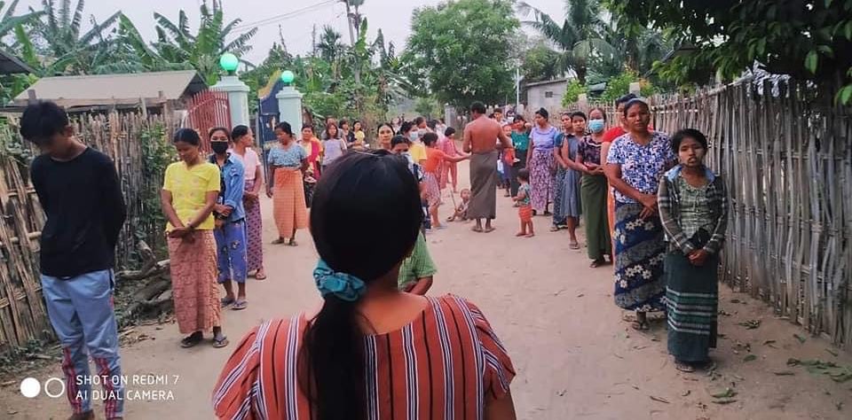 KYITHAR95368969's tweet photo. Joint protest led by local residents from #Yinmarbin &amp; #Salingyi Twps, #Sagaing Region, regularly staged a strike of 767-day to drive out the #MilitaryDictatorship on Apr19.
 
#2023Apr19Coup      
#WarCrimesOfJunta                      
#WhatsHappeningInMyanmar https://t.co/MeMQZrEIzs