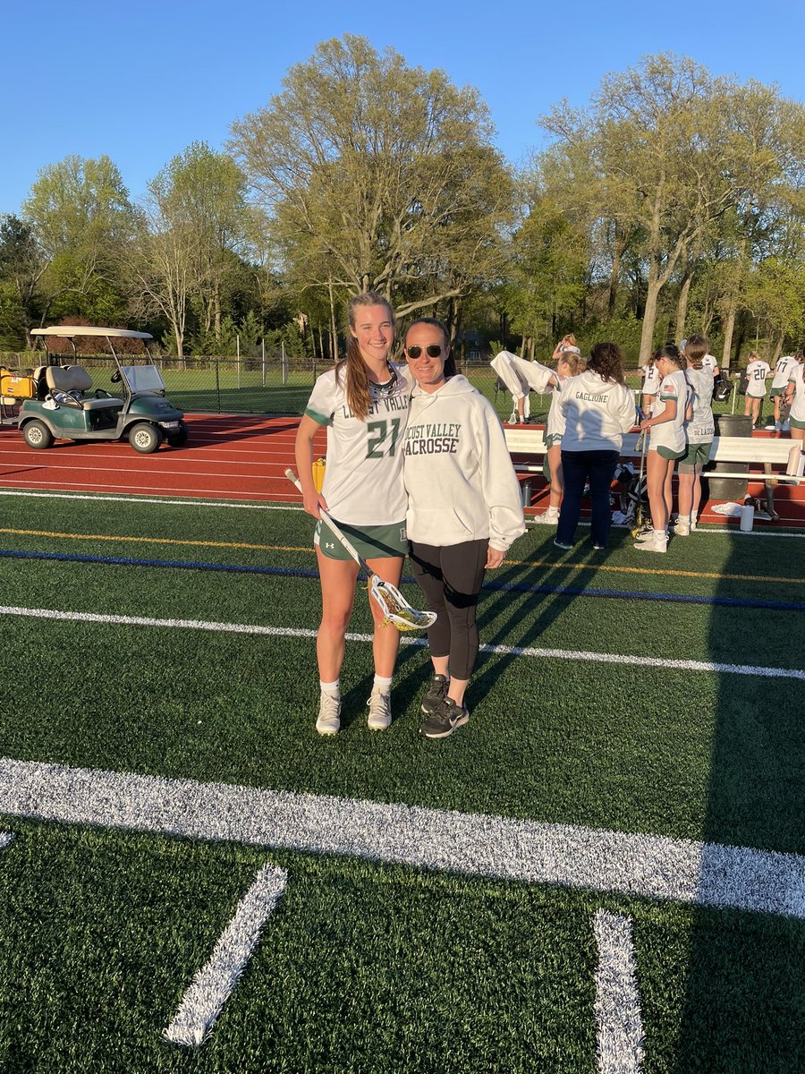 LV_Falcons's tweet photo. Congratulations to our very own Payton Tini, who scored her 200th point during a victory over a tough Plainedge team yesterday! Go Payton! @lvcsd #gofalcons https://t.co/4VME8gCcZD