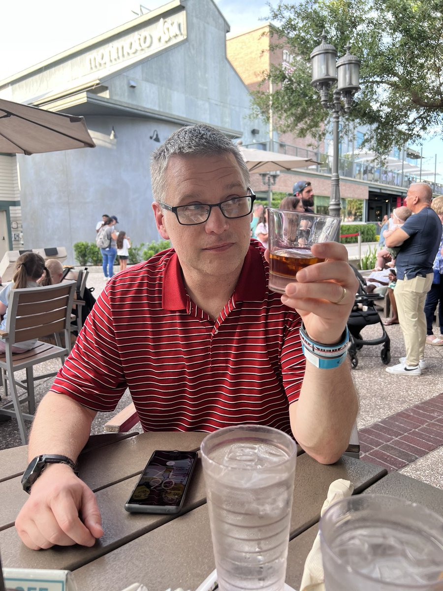 amanda_markert's tweet photo. Happy birthday to the funniest and coolest dad ever @jvmarkert ! Love you and hope you have the best day ever! https://t.co/DNzgfeS7NW