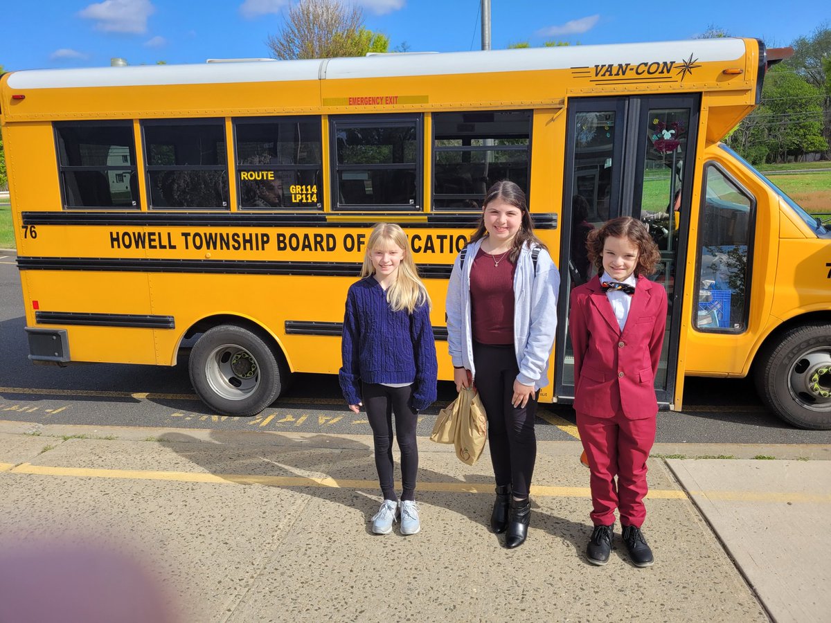 HowellTwpAldrch's tweet photo. Our Panther representatives are on their way to Student Board of Education Day! #HTPSLearnerSuccess #HowellLeads #HTPSSBOE https://t.co/avVFNzgxq5