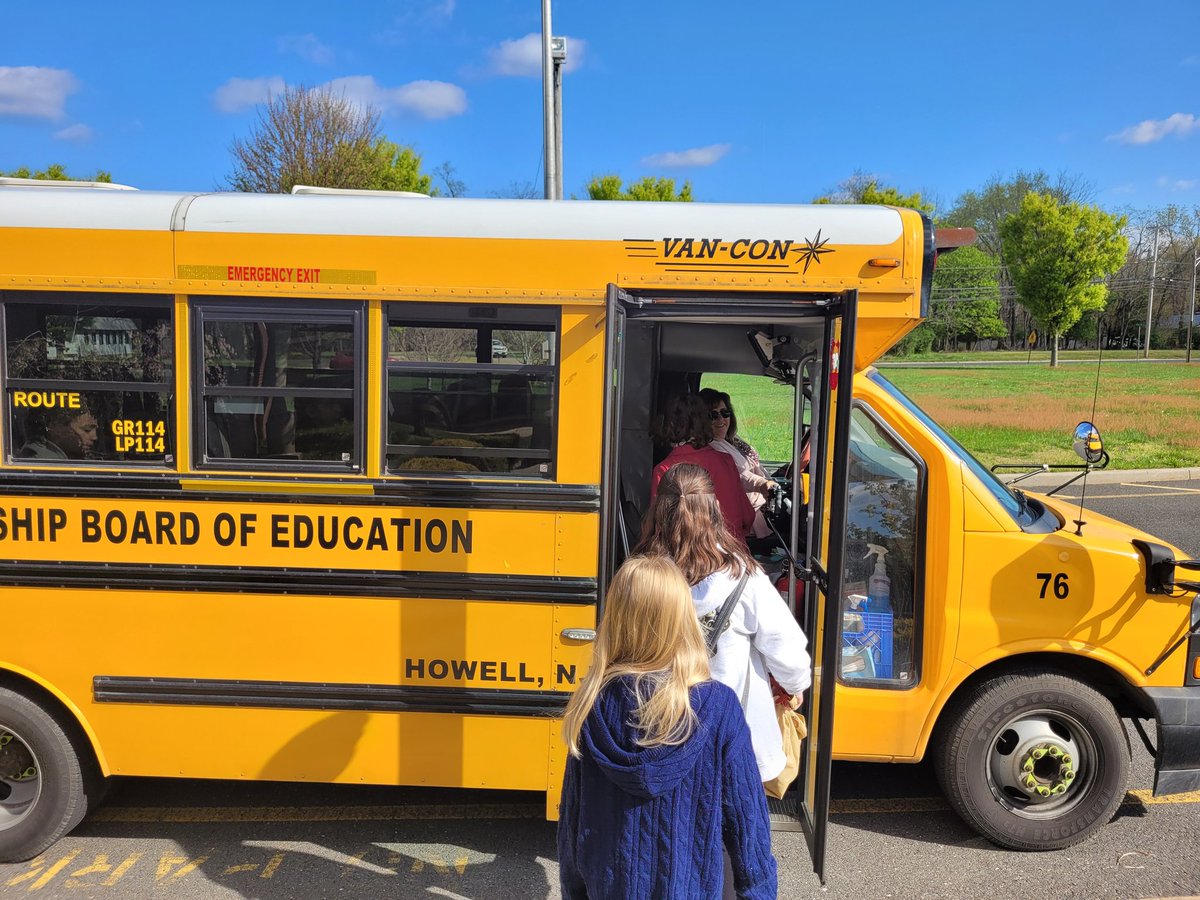 HowellTwpAldrch's tweet photo. Our Panther representatives are on their way to Student Board of Education Day! #HTPSLearnerSuccess #HowellLeads #HTPSSBOE https://t.co/avVFNzgxq5