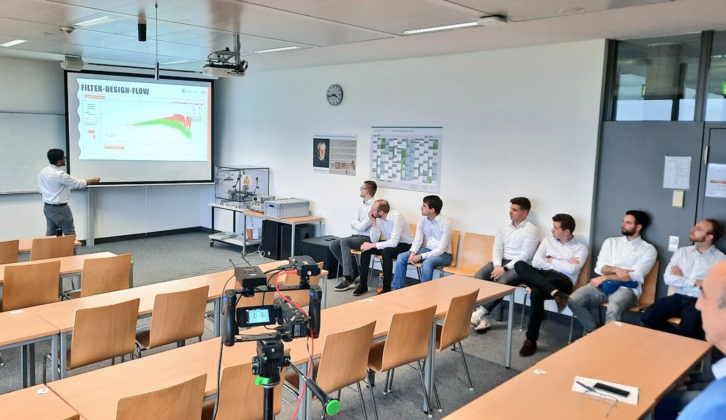 ElectronicsDrv's tweet image. Abschlusspräsentation des @EDRT_PAPAYA-Teams zur Entwicklung eines 1 kW-Class-D-Bassverstärkers mit #GaN-Leistungstransistoren. 
#Leistungselektronik #Mikroelektronik #Master @HS_Reutlingen