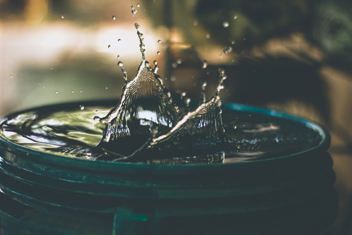 FCousteauOLC's tweet photo. Did you know that using cold water instead of hot water when doing laundry can significantly reduce your carbon footprint? Carbon emissions are one of the most harmful pollutants and limiting your hot water impacts water conservation and decreases ocean pollution. #FCOLC https://t.co/a9sTXVHIlD
