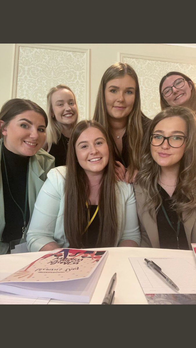 Hollie Hodgson tweet media